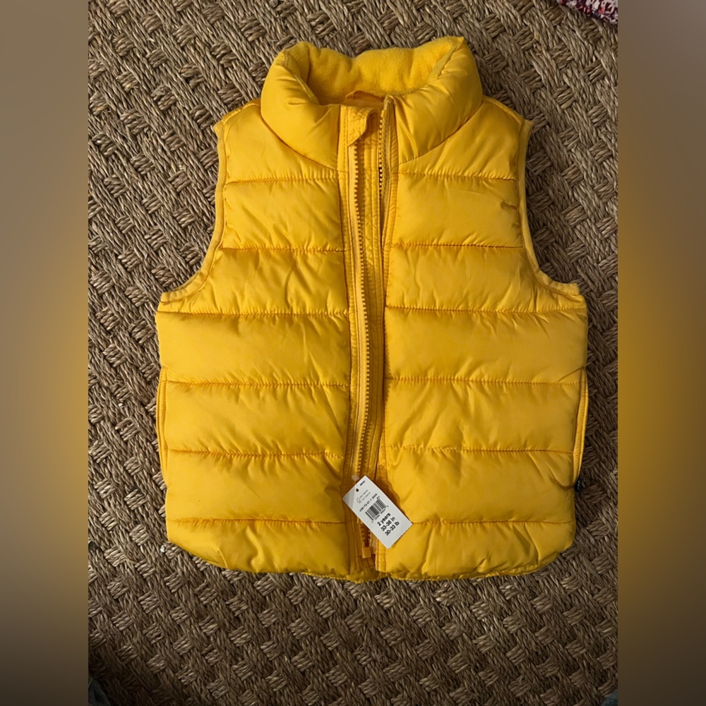 Gap yellow puffer vest 2T
